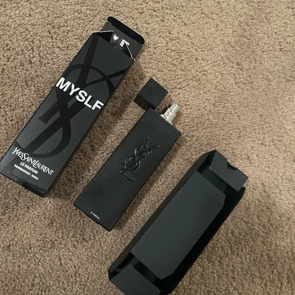 Yves Saint Laurent Black MYSLF Le Parfum - Picture 4 of 4
